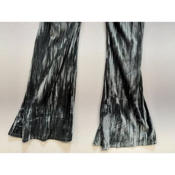 Urban Outfitters Womens Alura Velvet Flared Pants Size M Silver Metallic Party - Picture 12 of 12